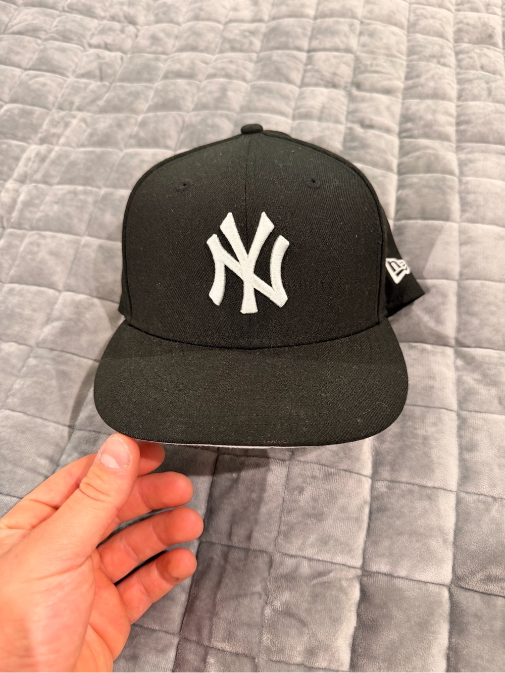 New Era Black and White New York Yankees Fitted Cap